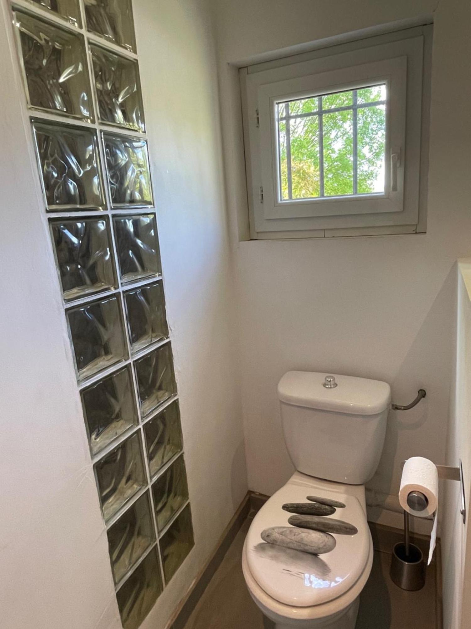 Studio Charmant Avec Terrasse Lançon-Provence Екстериор снимка